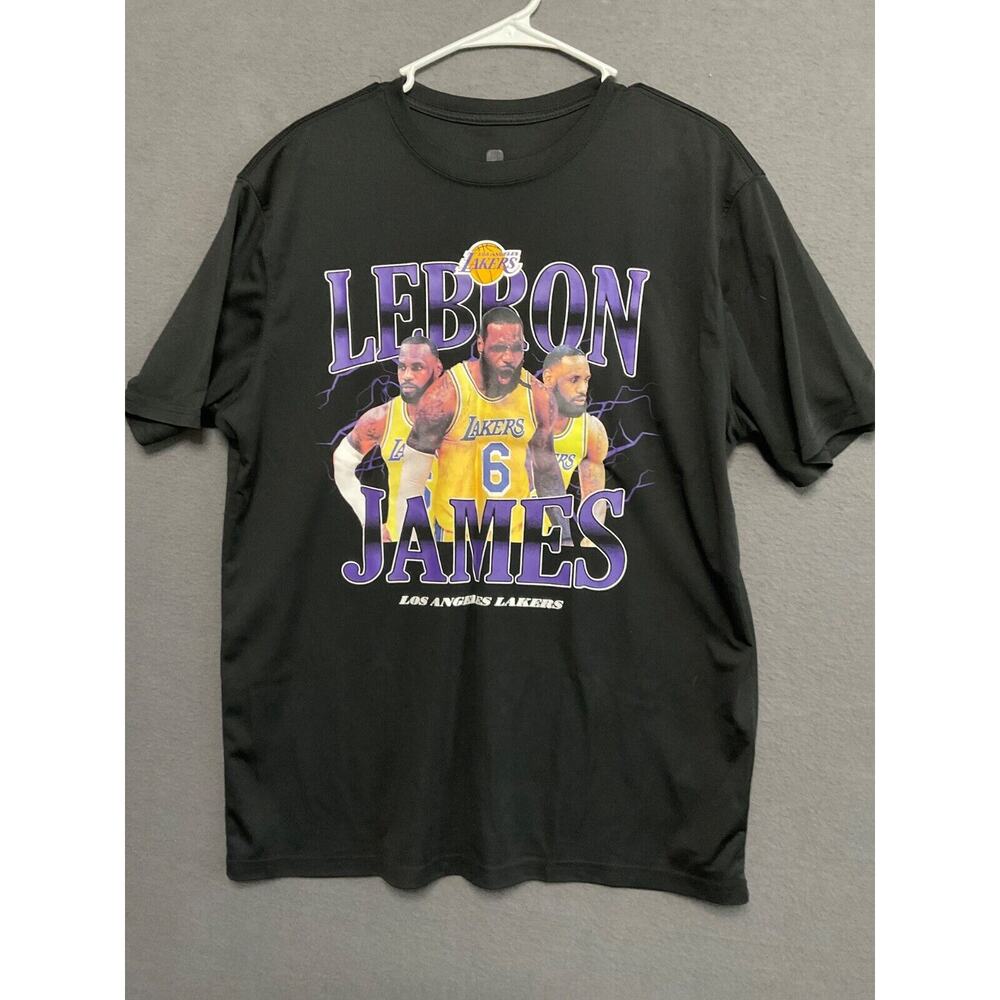 Men's Lakers LeBron James‎ #6 Tee Shirt Large - Vintage Look Graphic Wear